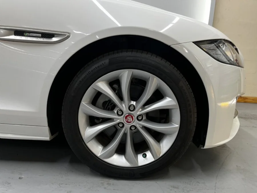 Used 2018 Jaguar XF 20d Chequered Flag - Crescent Car Sales