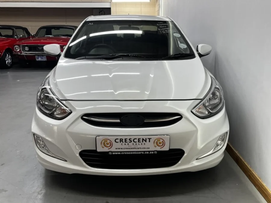 Used 2018 Hyundai Accent sedan 1.6 Fluid - Crescent Car Sales Used 2018 Hyundai Accent sedan 1.6 Fluid - Crescent Car Sales