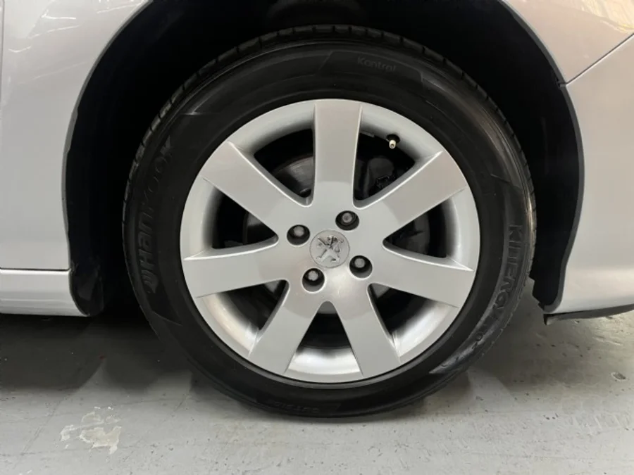 Used 2010 Peugeot 308 1.6 XS automatic - Crescent Car Sales Used 2010 Peugeot 308 1.6 XS automatic - Crescent Car Sales