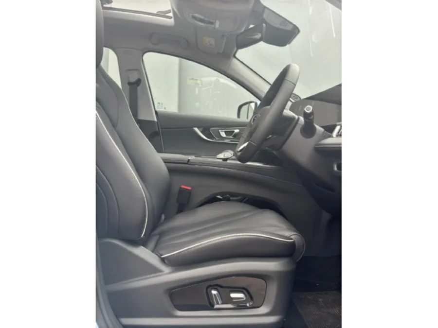 Preloaded Image 10