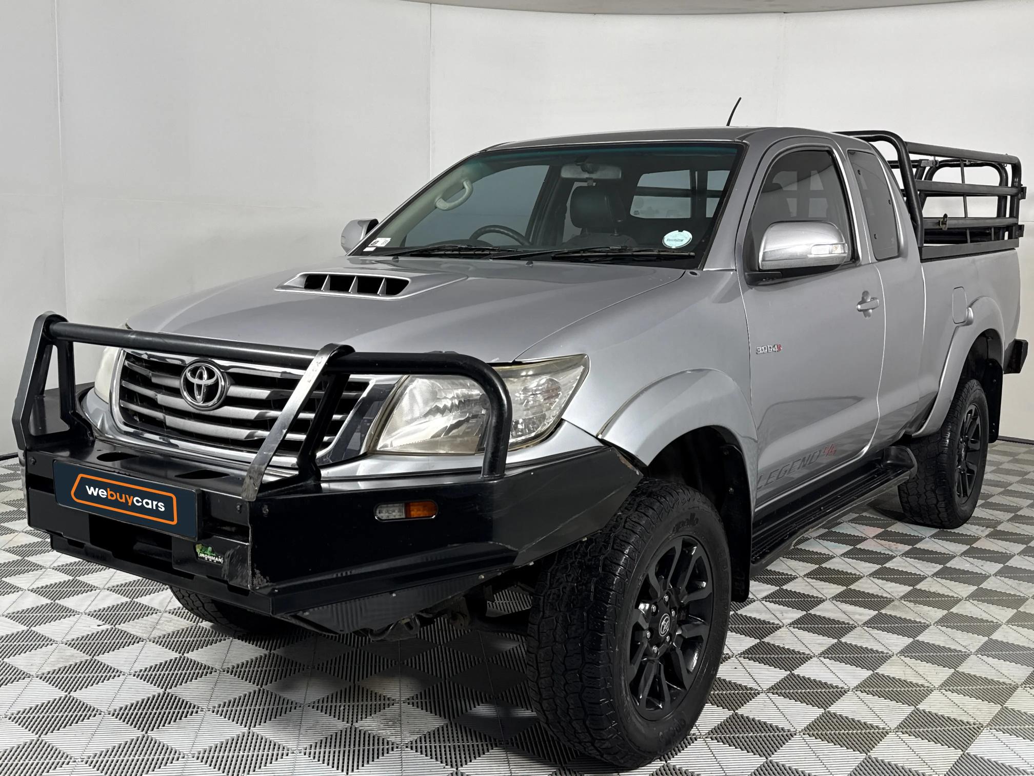 Used 2015 Toyota Hilux 3.0D-4D Xtra cab 4x4 Raider Legend 45