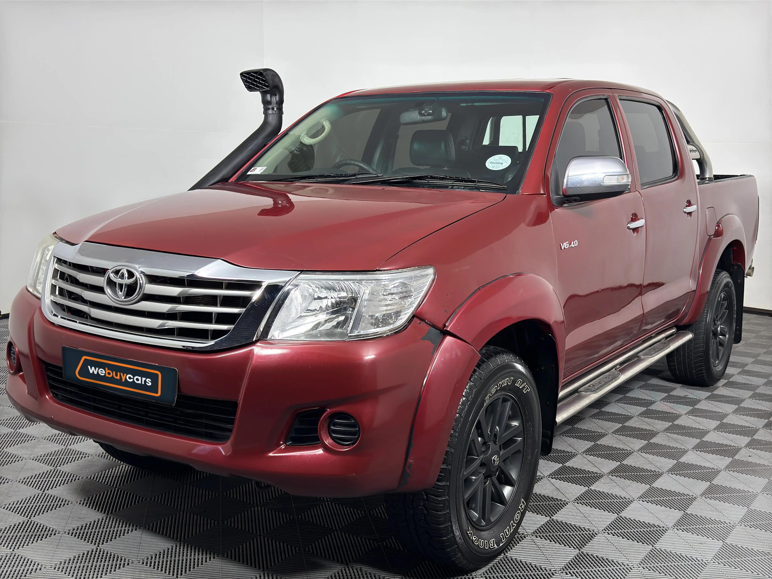 Used 2012 Toyota Hilux 4.0 V6 double cab 4x4 Raider Dakar edition