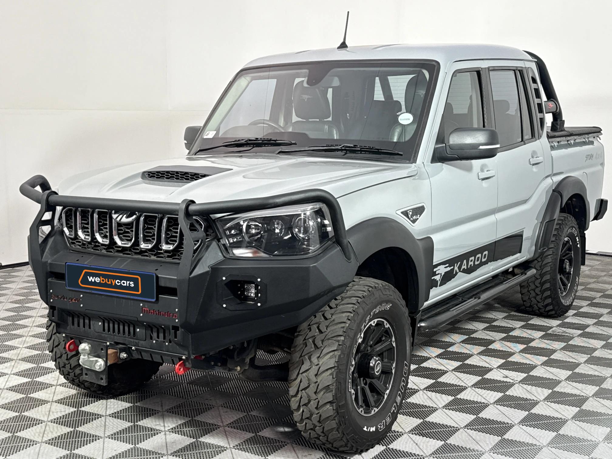 Used 2023 Mahindra Pik Up 2.2CRDe double cab 4x4 S11 Karoo Storm