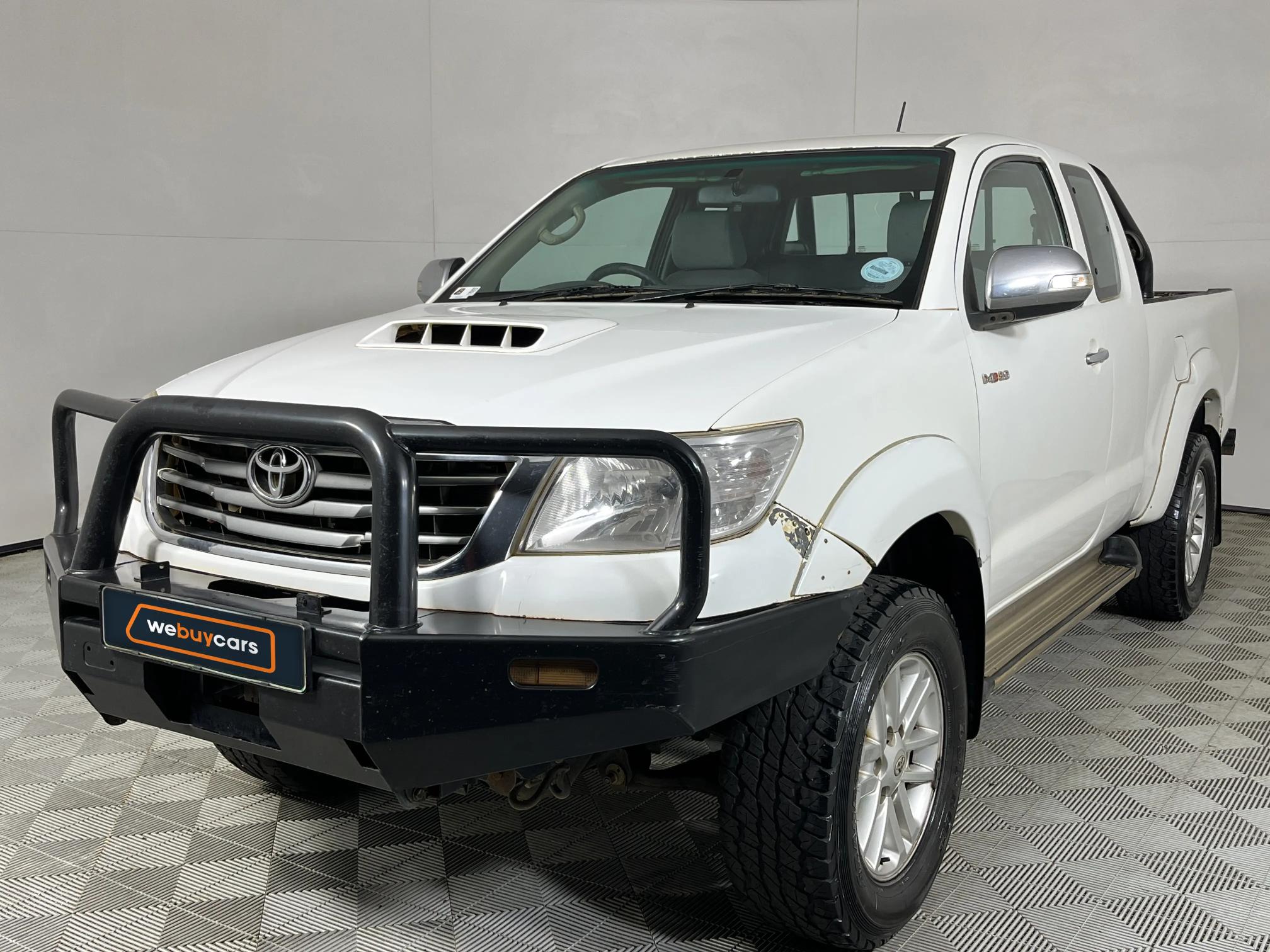Used 2012 Toyota Hilux 3.0D-4D Xtra cab Raider Dakar edition