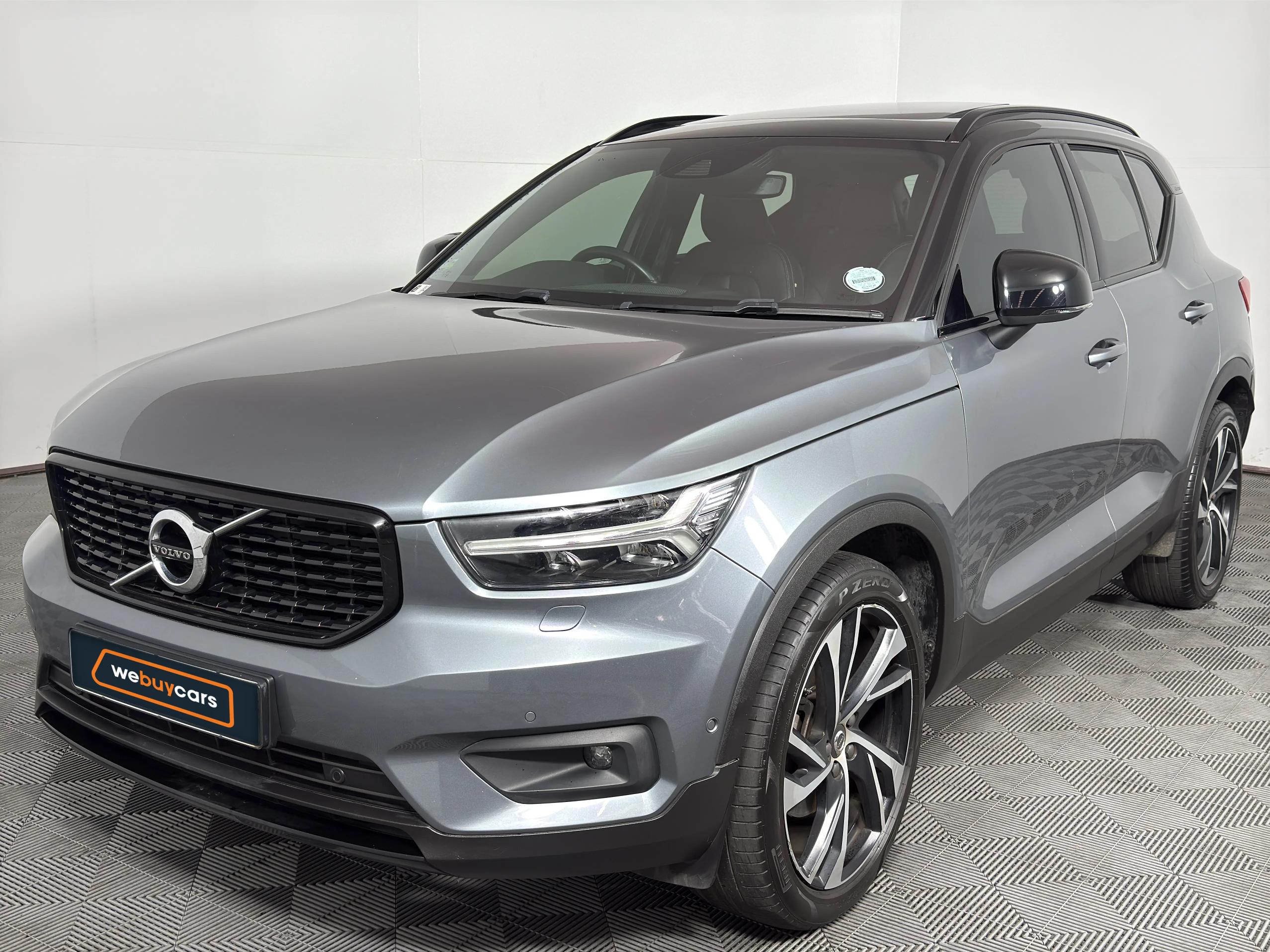 Used 2019 Volvo XC40 T5 AWD R-Design