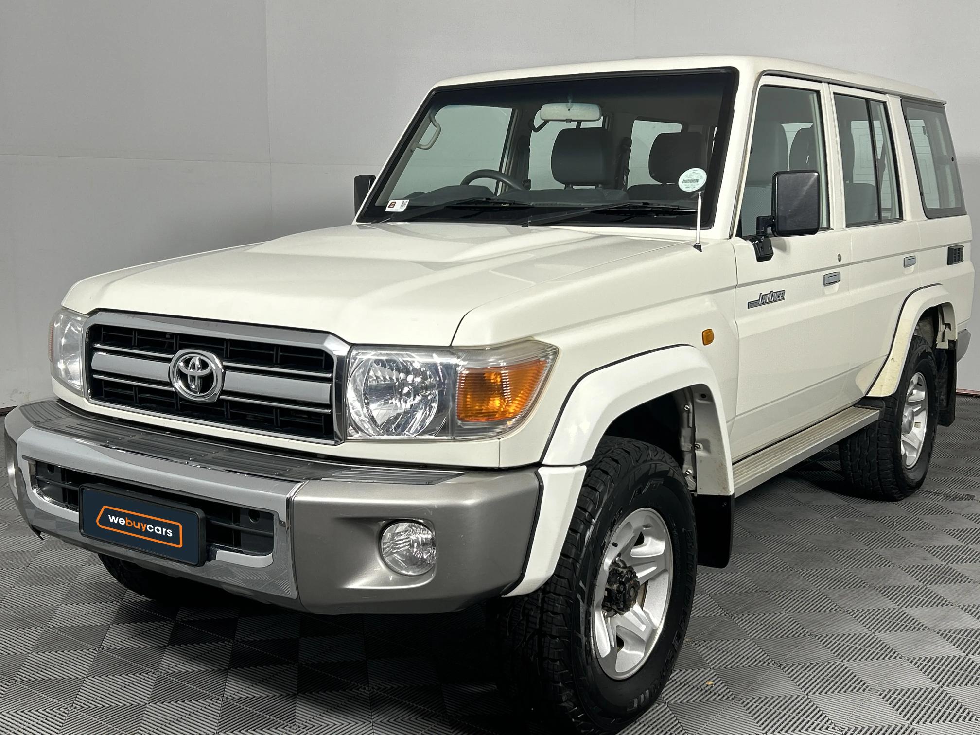 Used 2010 Toyota Land Cruiser 76 4.2D station wagon