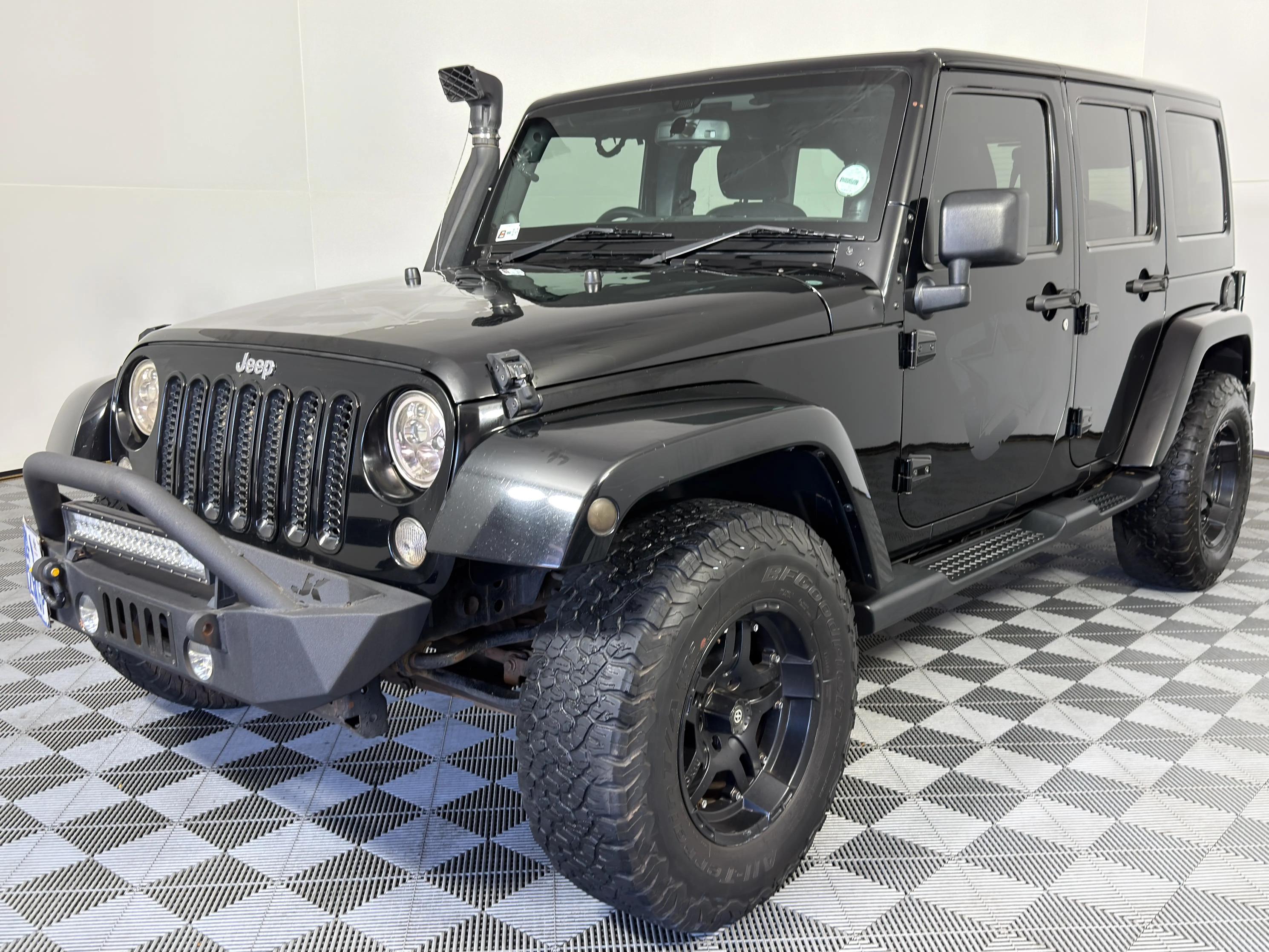 Used 2014 Jeep Wrangler Unlimited 2.8CRD Altitude