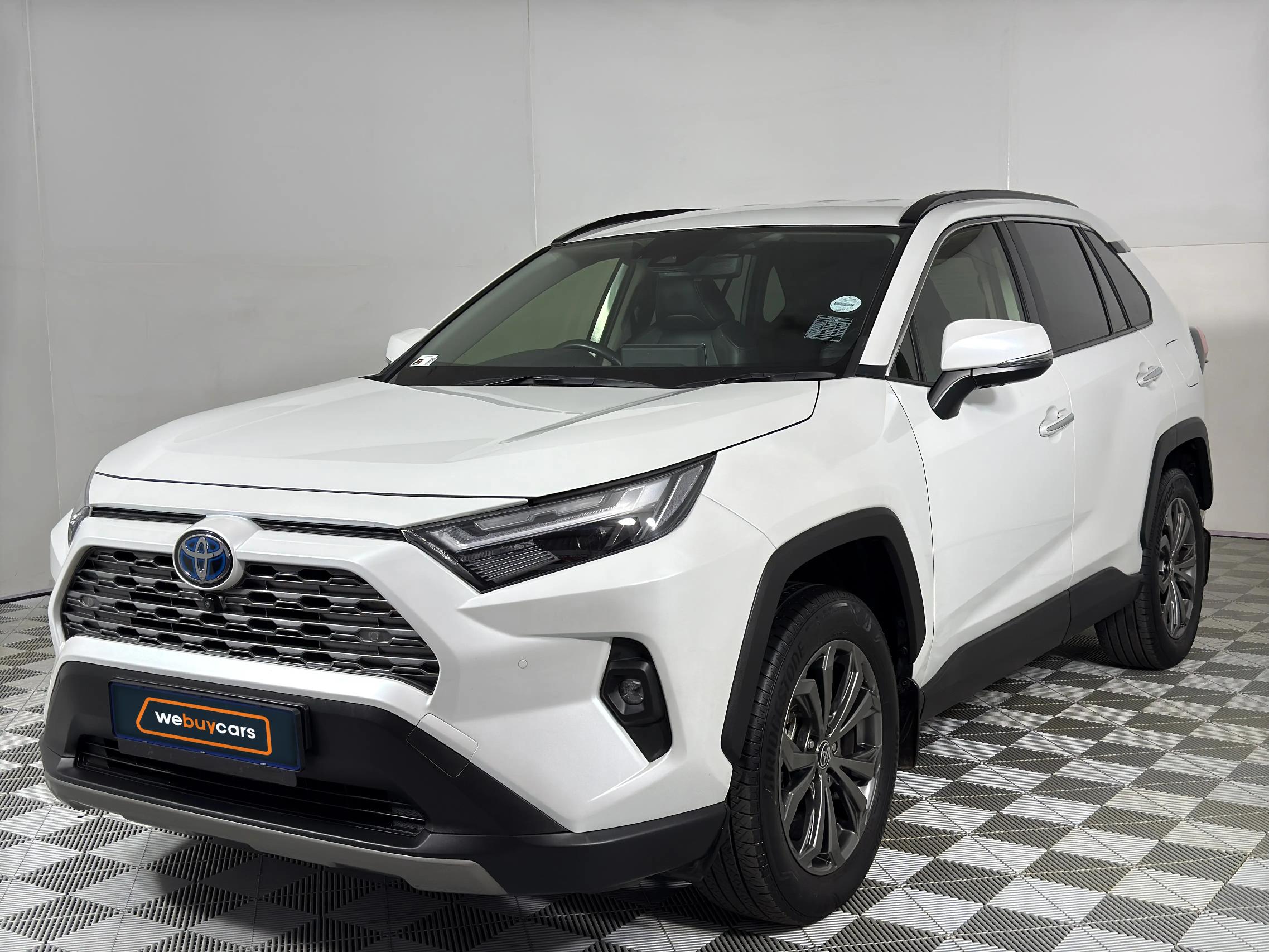 Used 2024 Toyota RAV4 2.5 Hybrid VX E-Four