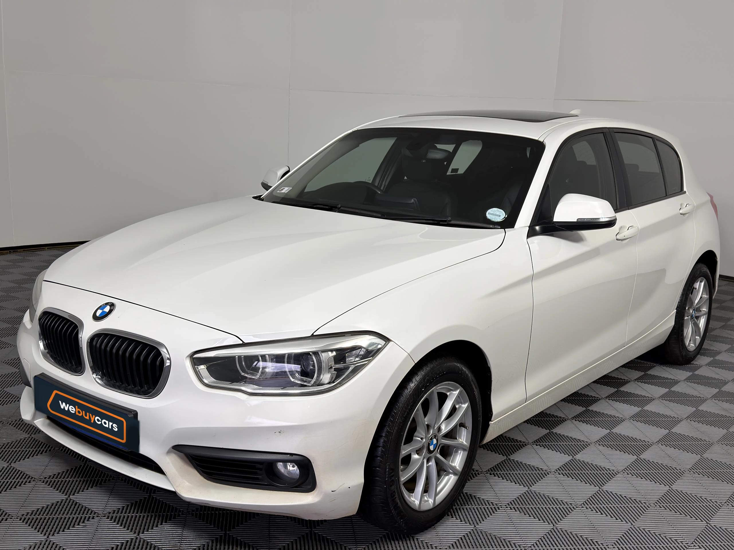 Used 2016 BMW 1 Series 120i 5-door sports-auto