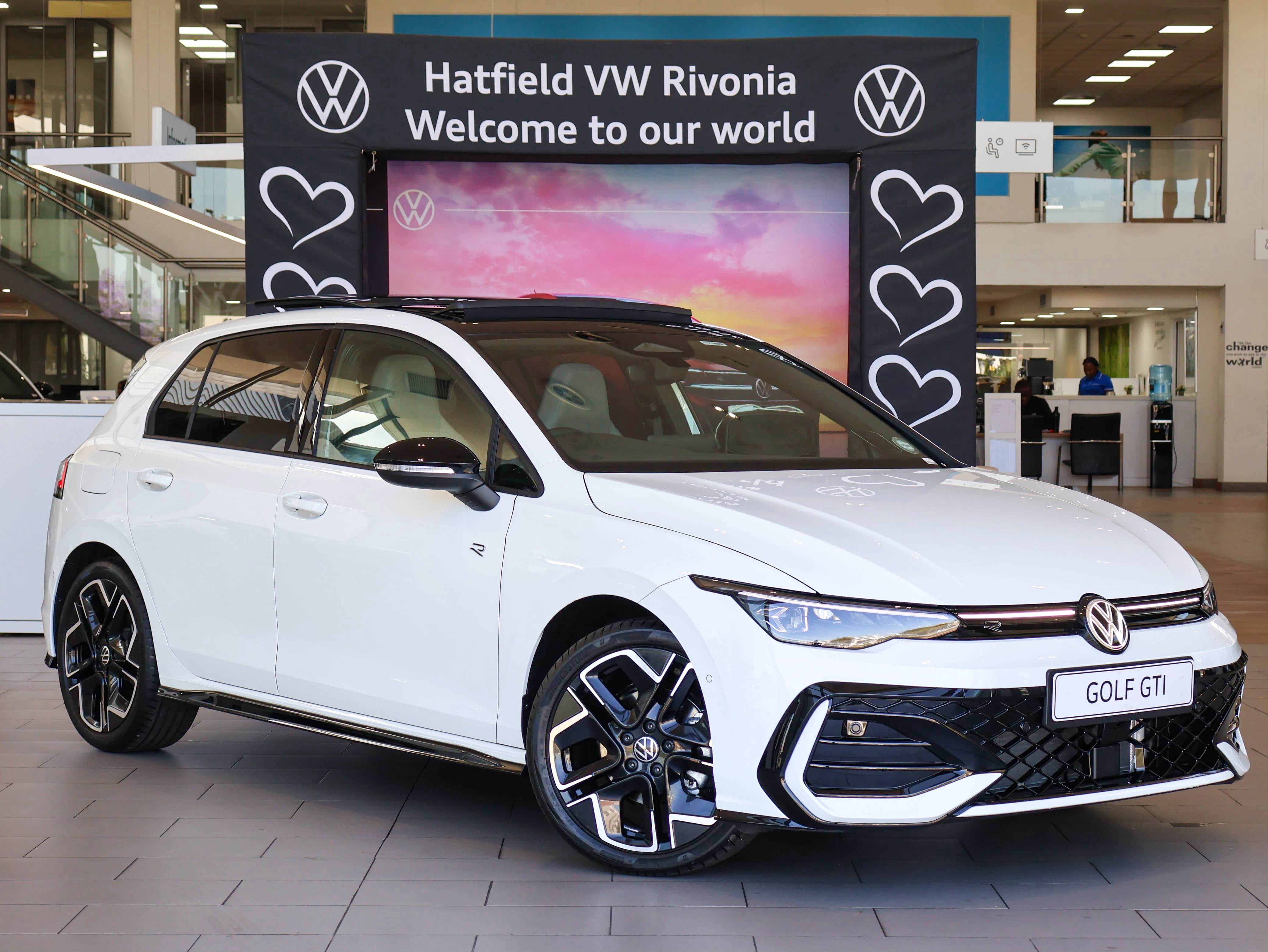 New 2026 Volkswagen Golf 1.4TSI R-Line Plus