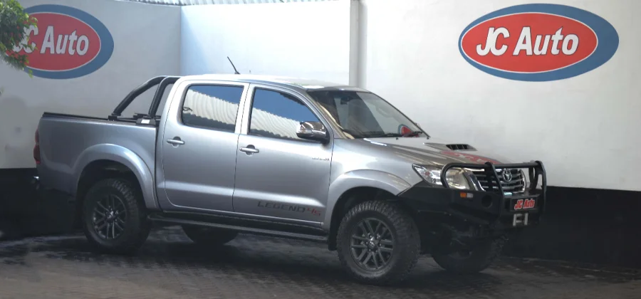 Used 2015 Toyota Hilux 3.0D-4D double cab Raider Legend 45 auto - JC Auto Used 2015 Toyota Hilux 3.0D-4D double cab Raider Legend 45 auto - JC Auto