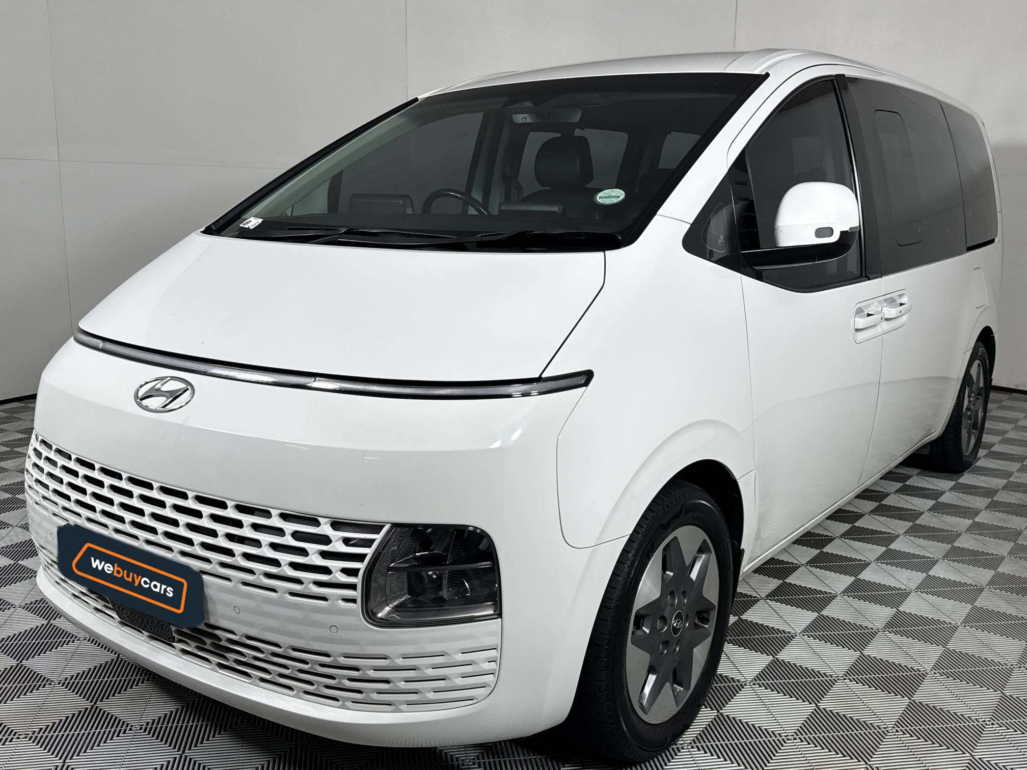 Used 2022 Hyundai Staria 2.2D Elite