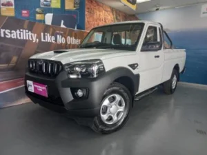 Used 2025 Mahindra Pik Up 2.2CRDe single cab S4