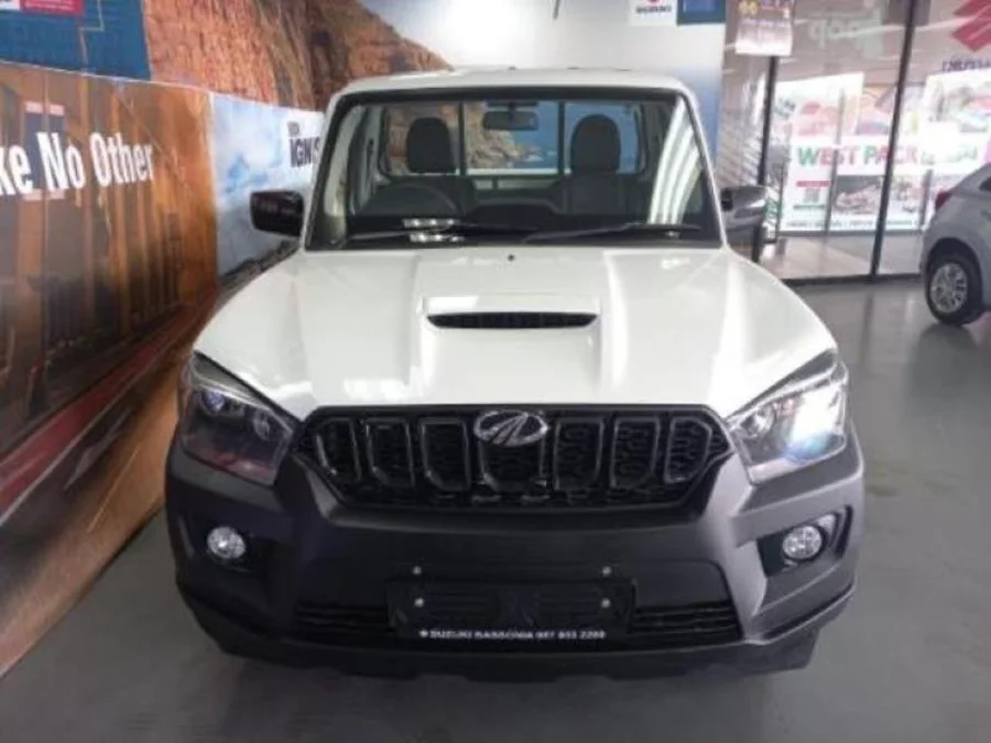 Used 2025 Mahindra Pik Up 2.2CRDe single cab 4x4 S4 - Suzuki Bassonia