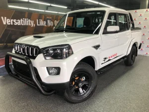 Used 2025 Mahindra Pik Up 2.2CRDe double cab 4x4 S11