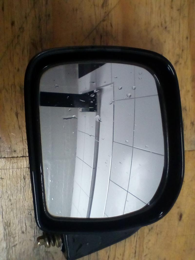 Second Hand Left Mirror For HYUNDAI H100 2.6D F/C D/S