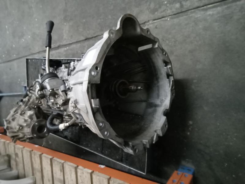 Second Hand Gearbox Complete For TOYOTA LANDCRUISER 79 4.5D P/U D/C