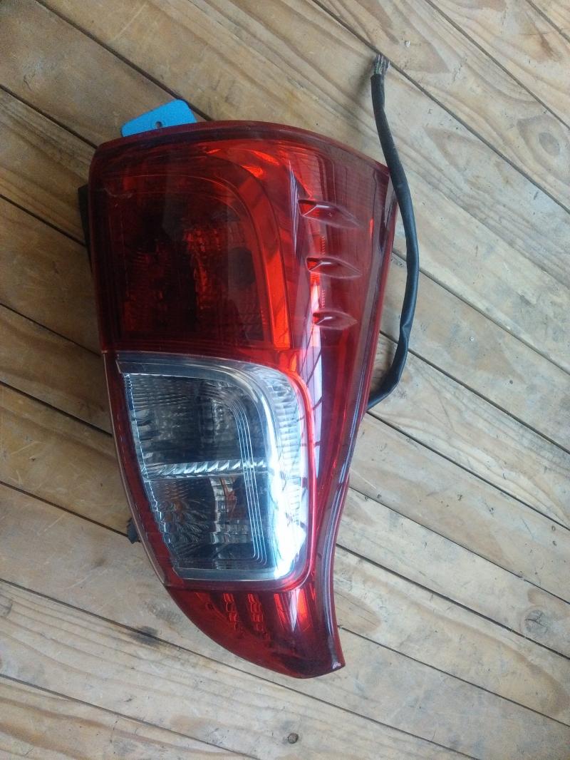 Second Hand Left Tail Light For TOYOTA