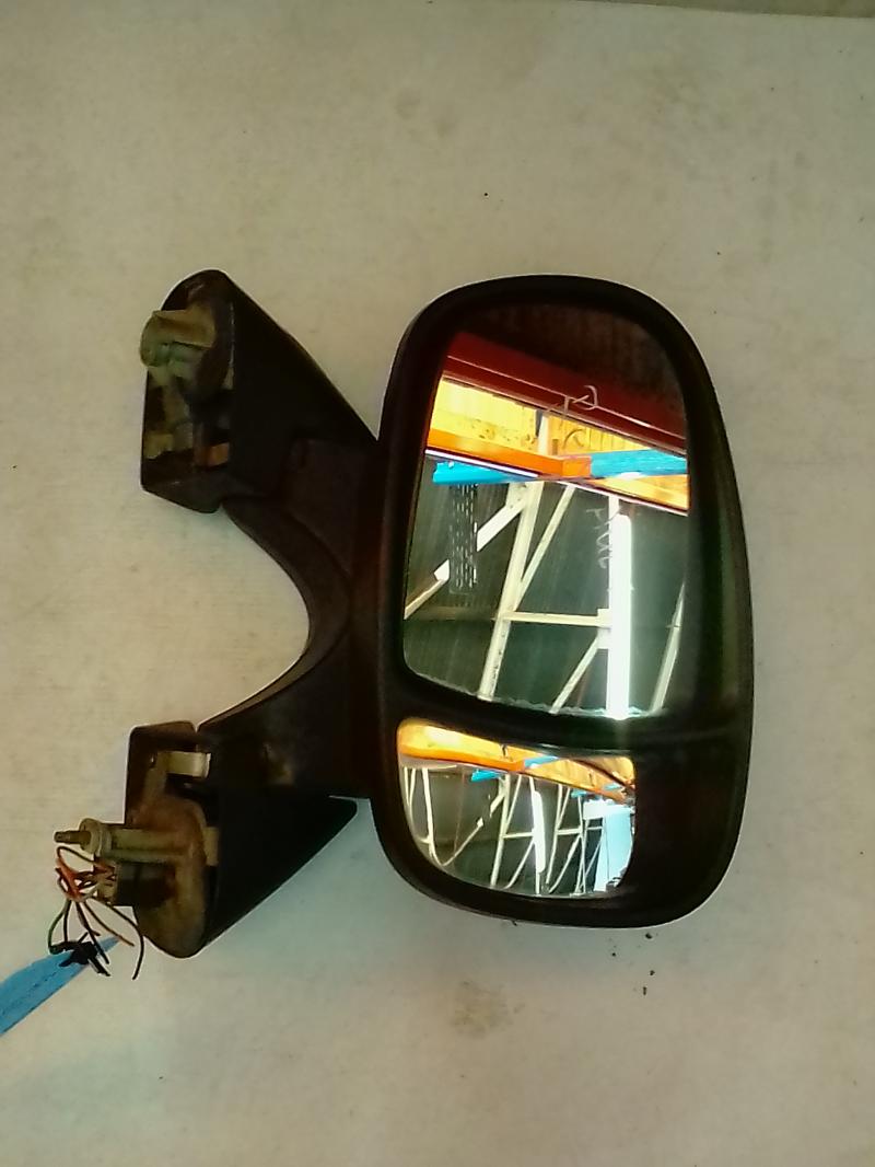 Second Hand Right Mirror For NISSAN INTERSTART 2.5