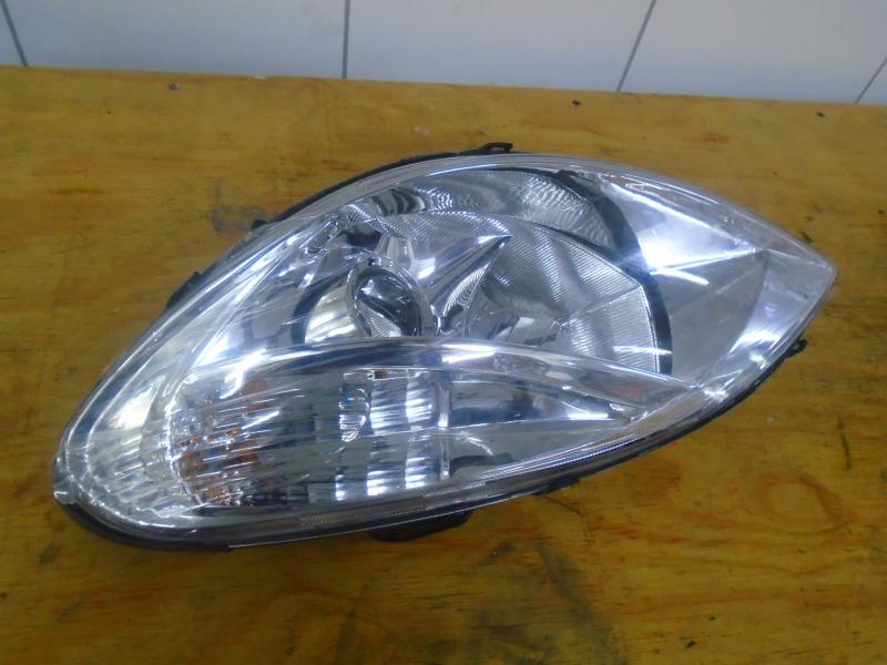 Second Hand Left Headlamp For TOYOTA