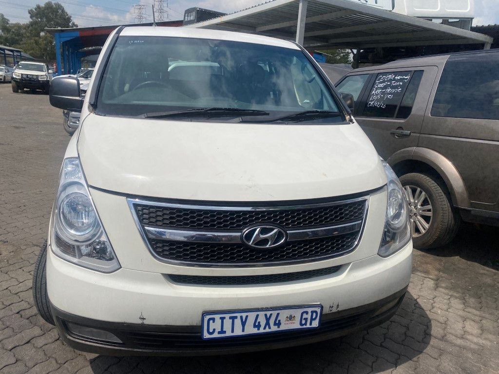 Used 2014 HYUNDAI H-1