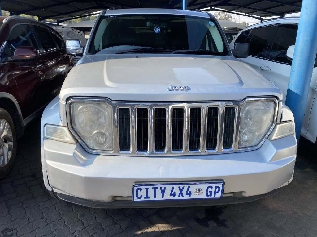 Used 2013 JEEP CHEROKEE 3.7 LIMITED