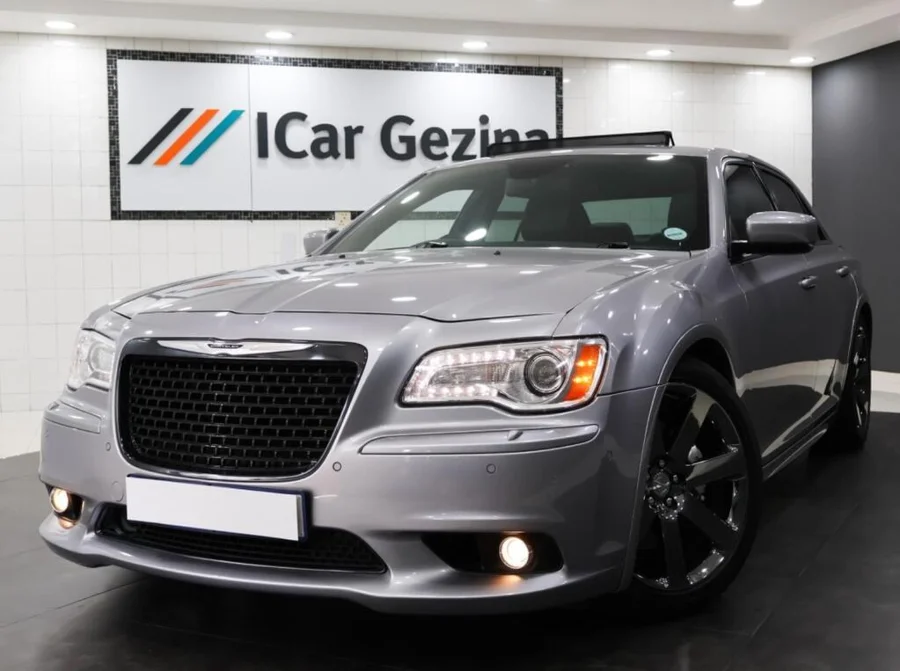 Used 2014 Chrysler 300C SRT8 - ICar Gezina Used 2014 Chrysler 300C SRT8 - ICar Gezina