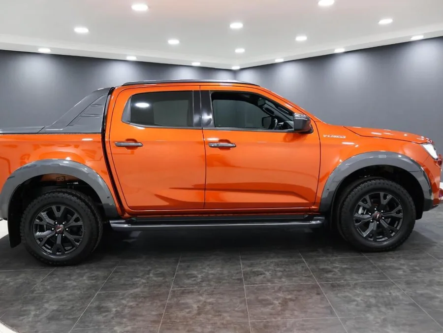 Used 2022 Isuzu D-Max 3.0TD double cab V-Cross - ICar Gezina Used 2022 Isuzu D-Max 3.0TD double cab V-Cross - ICar Gezina