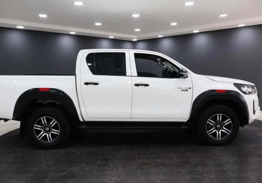 Used 2024 Toyota Hilux 2.4GD-6 double cab 4x4 Raider X auto - ICar Gezina Used 2024 Toyota Hilux 2.4GD-6 double cab 4x4 Raider X auto - ICar Gezina