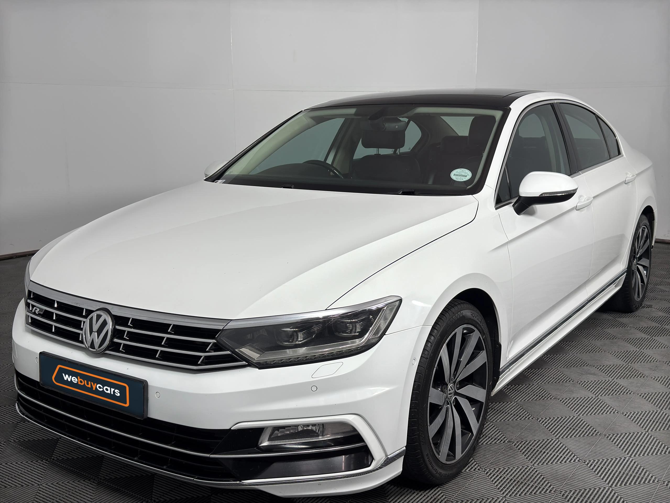 Used 2016 Volkswagen Passat 2.0TSI Executive R-Line