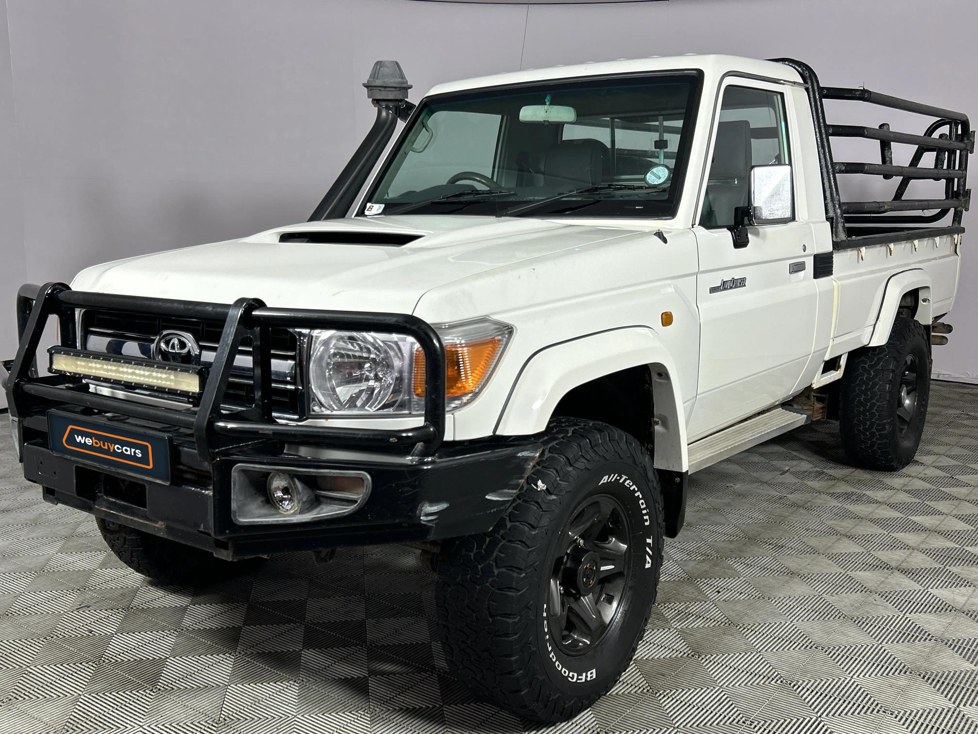 Used 2016 Toyota Land Cruiser 79 4.5D-4D V8 single cab LX