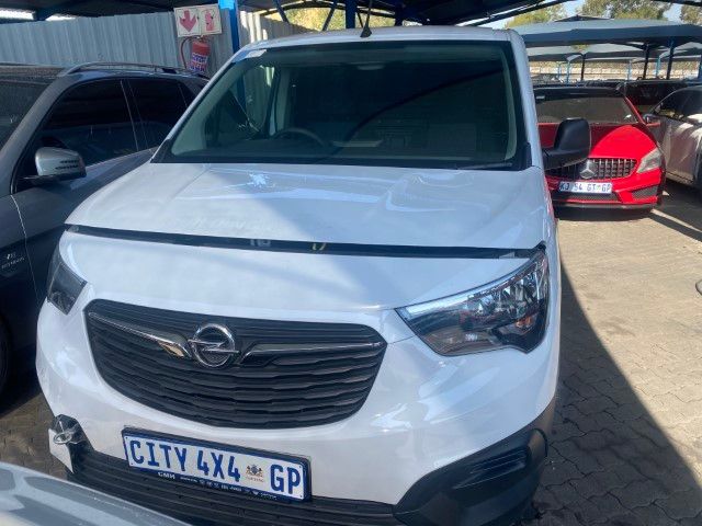 Used 2025 OPEL COMBO CARGO