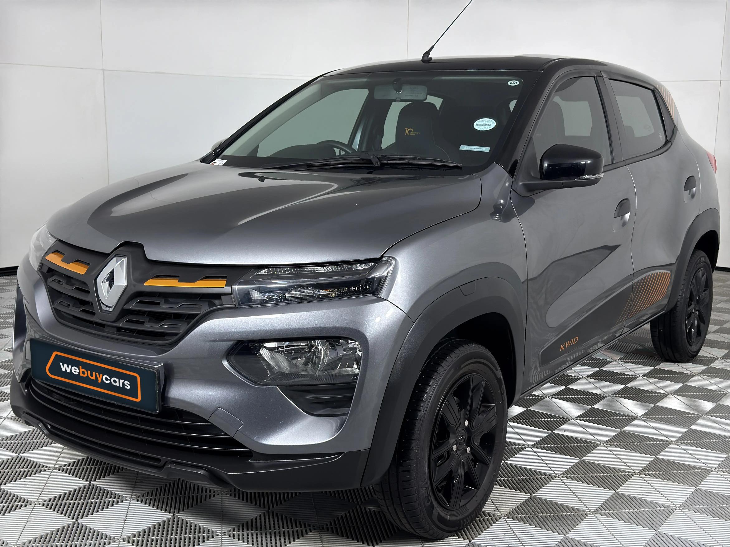 Used 2026 Renault Kwid 1.0 10 Anniversary Edition manual