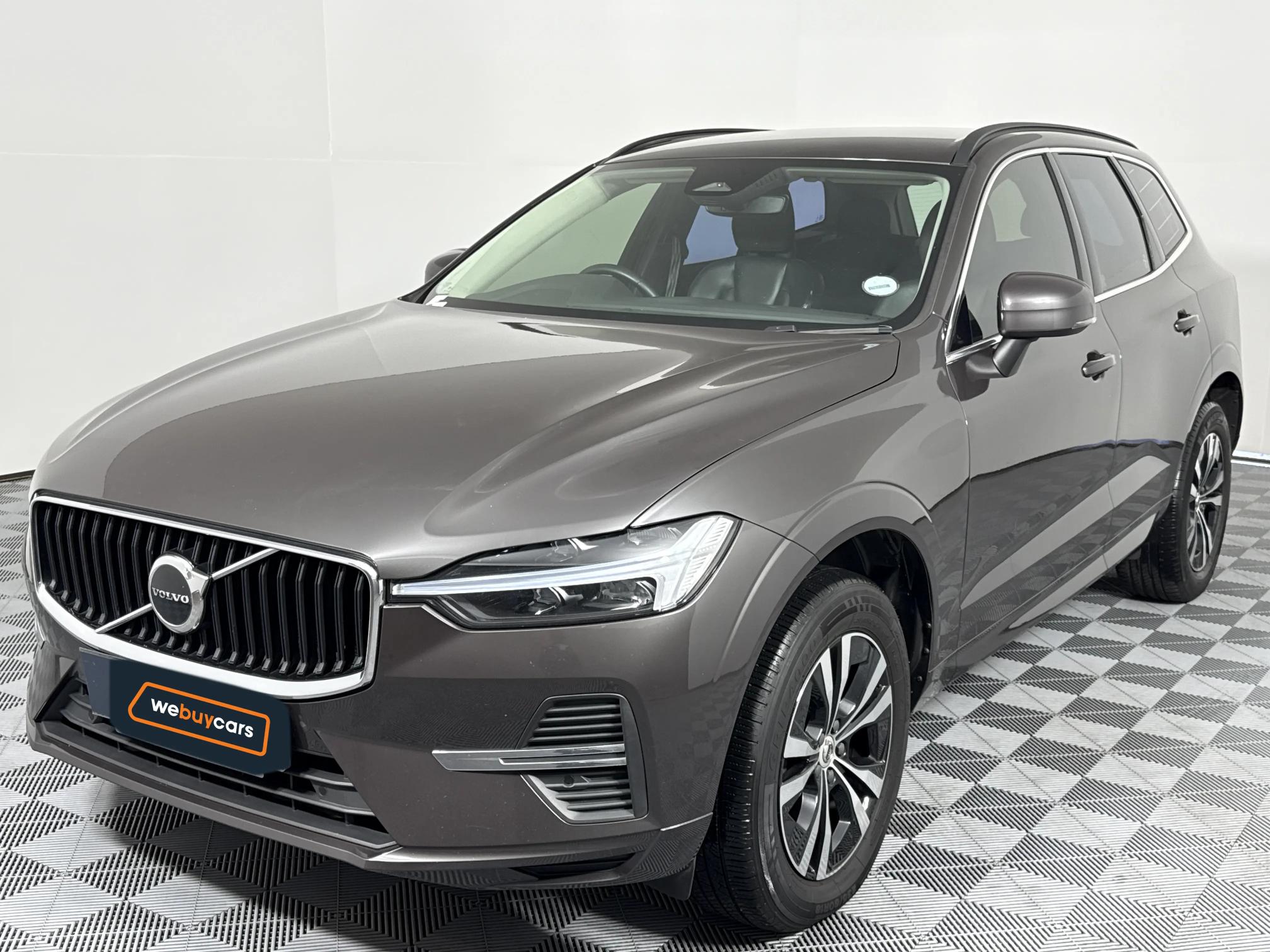 Used 2022 Volvo XC60 B5 Momentum
