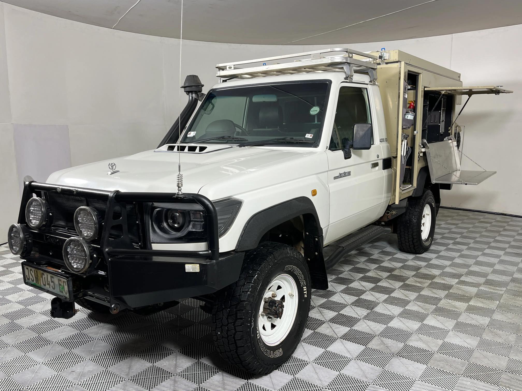 Used 2009 Toyota Land Cruiser 79 4.2D single cab