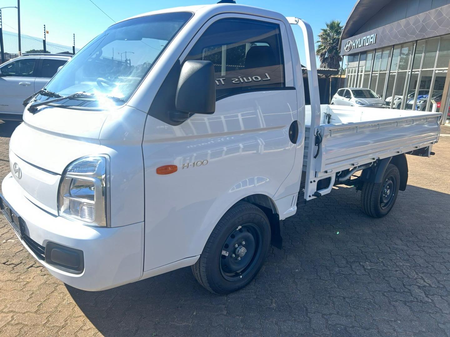 Used 2026 Hyundai H-100 Bakkie 2.6D deck