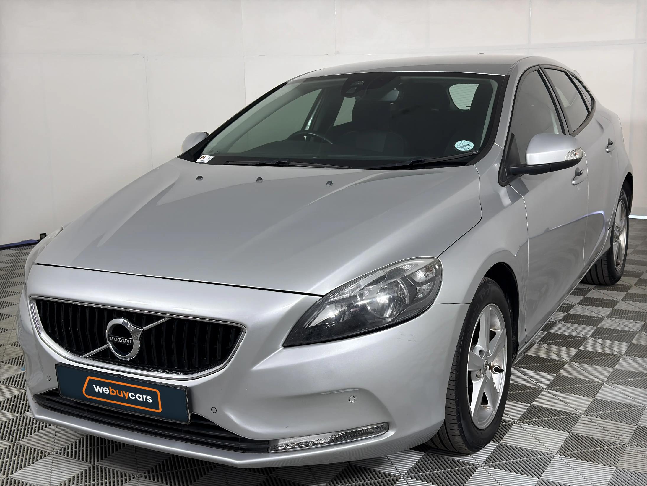 Used 2016 Volvo V40 T3 Kinetic