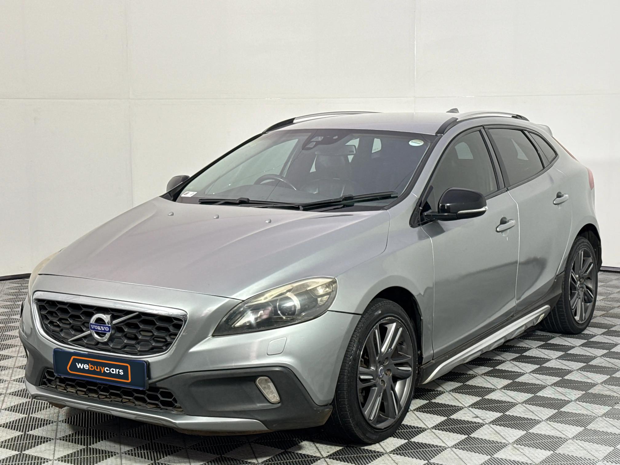 Used 2014 Volvo V40 Cross Country T4 Elite auto