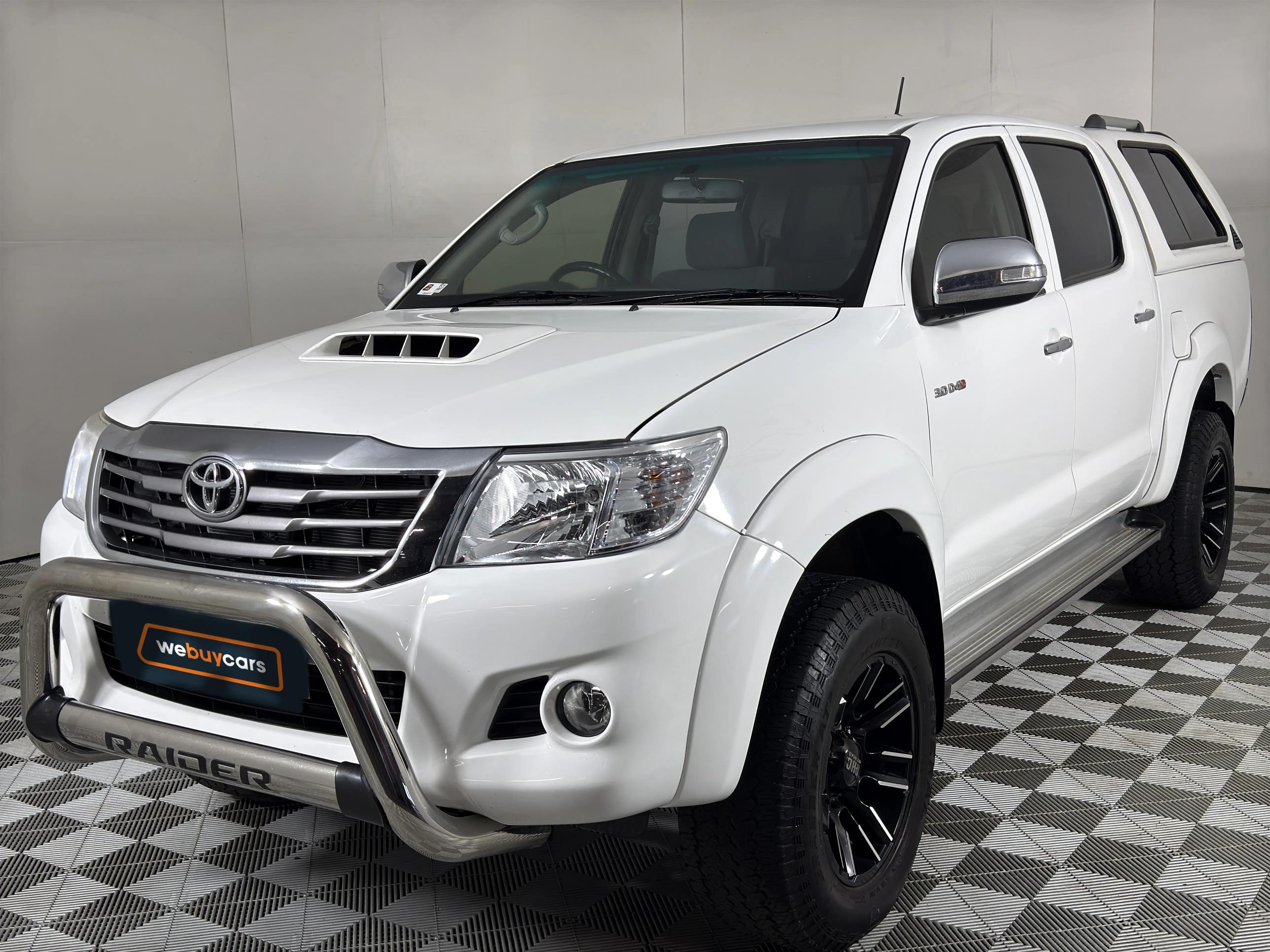 Used 2014 Toyota Hilux 3.0D-4D double cab 4x4 Raider Dakar edition