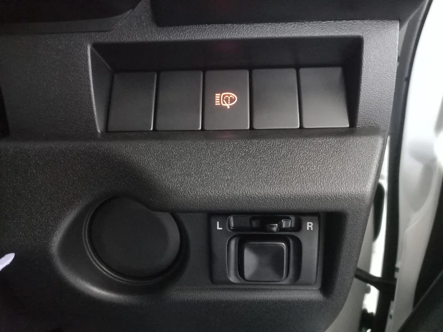 Used 2025 Suzuki Jimny 1.5 GLX AllGrip 3-door auto - Suzuki Johannesburg South