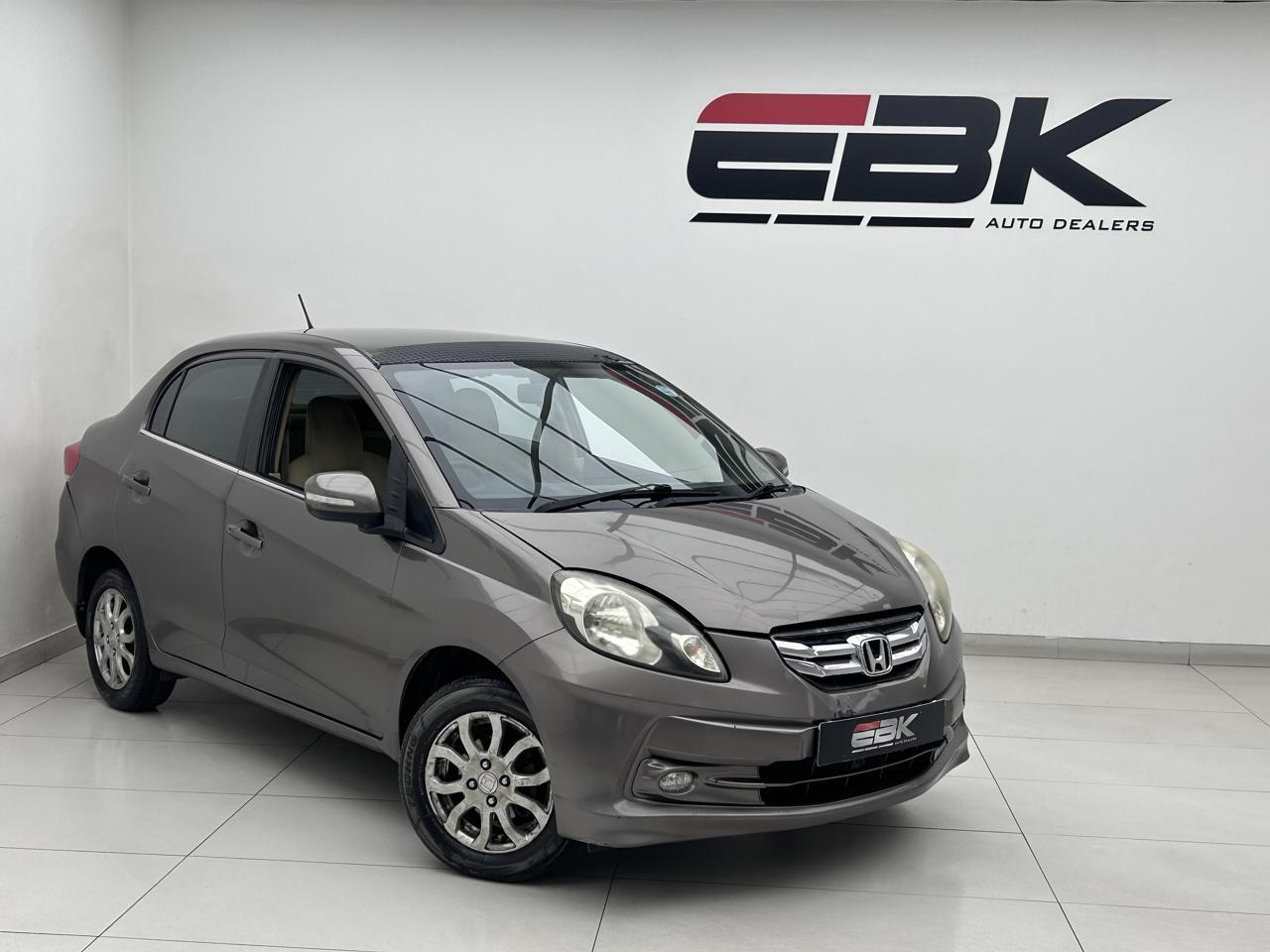 Used 2014 Honda Brio Amaze sedan 1.2 Comfort auto