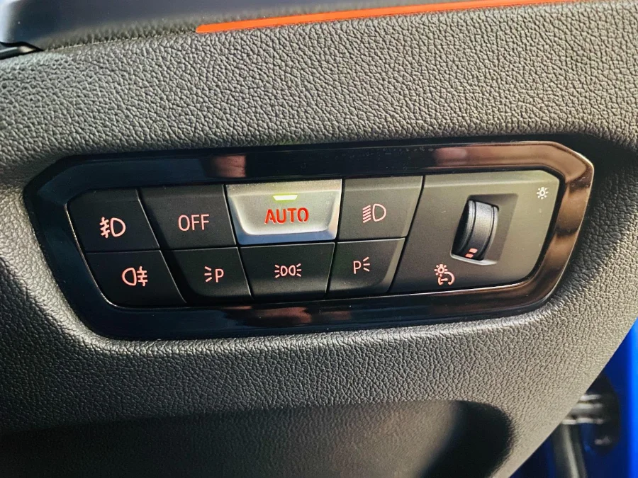 Used 2021 BMW 3 Series 320i Mzansi Edition - BOTHA AND DEYSEL EXECUTIVE MOTORS Used 2021 BMW 3 Series 320i Mzansi Edition - BOTHA AND DEYSEL EXECUTIVE MOTORS
