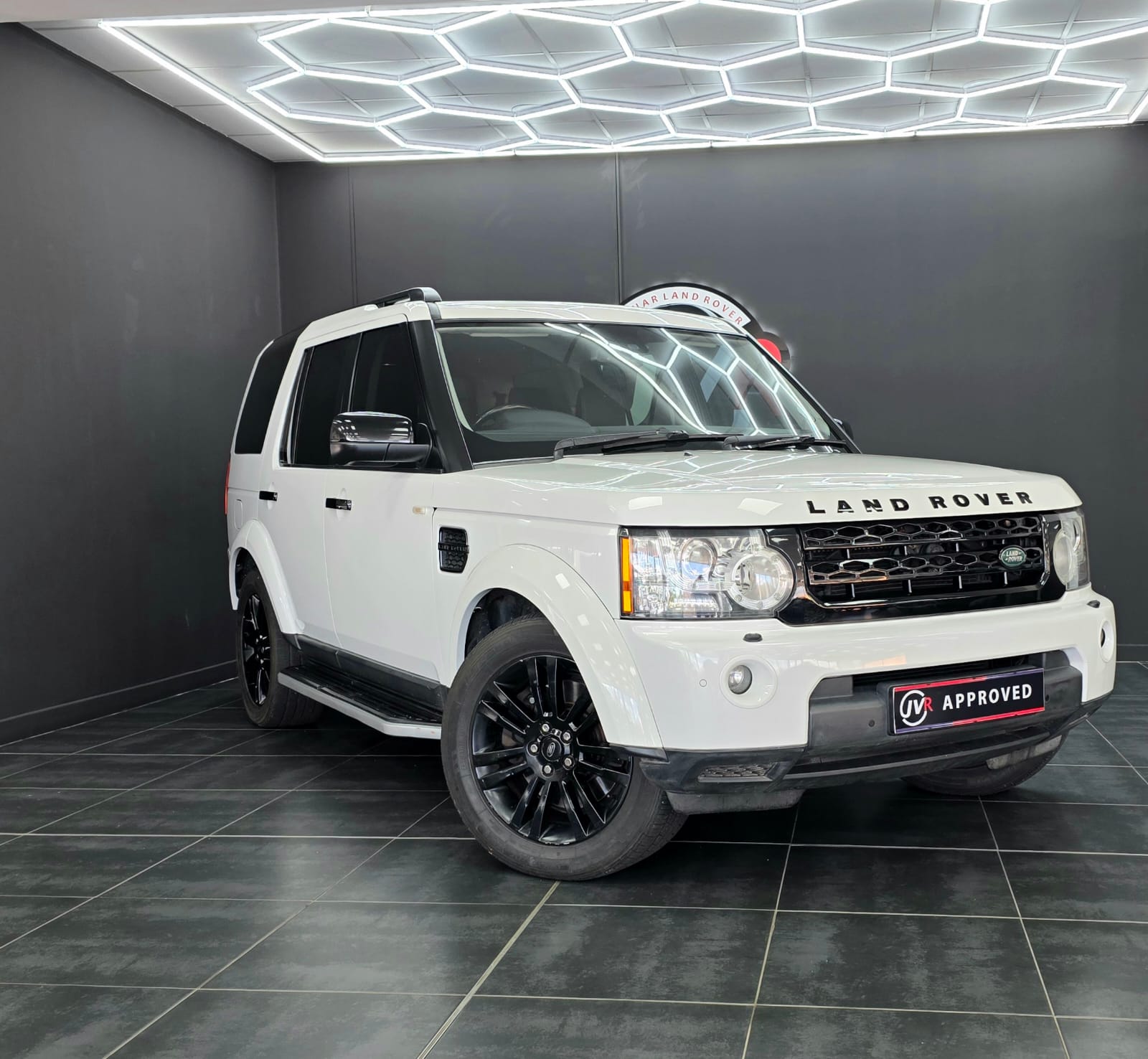 Used 2011 Land Rover Discovery 4 3.0TDV6 SE