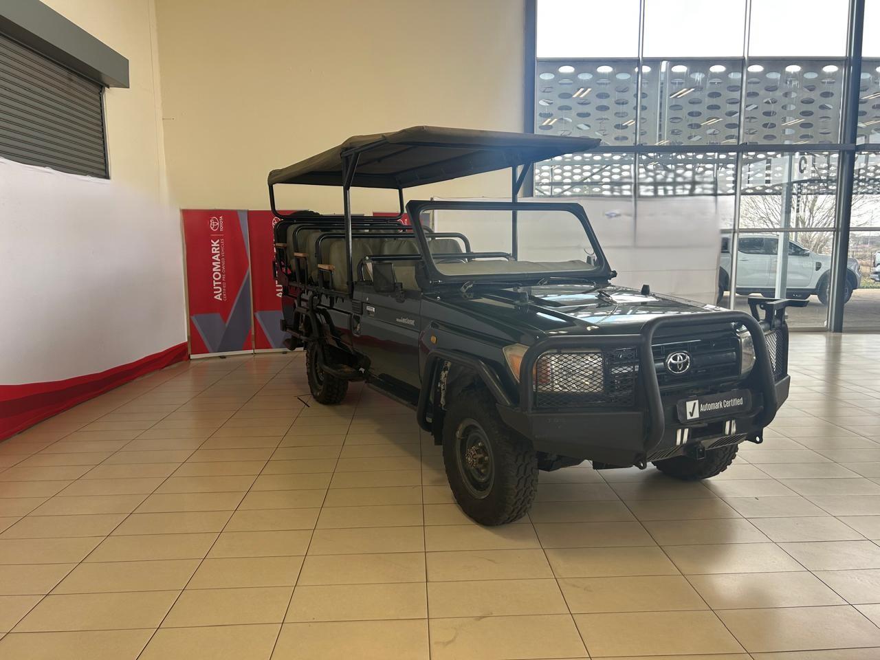 Used 2012 Toyota Land Cruiser 79 4.2D single cab