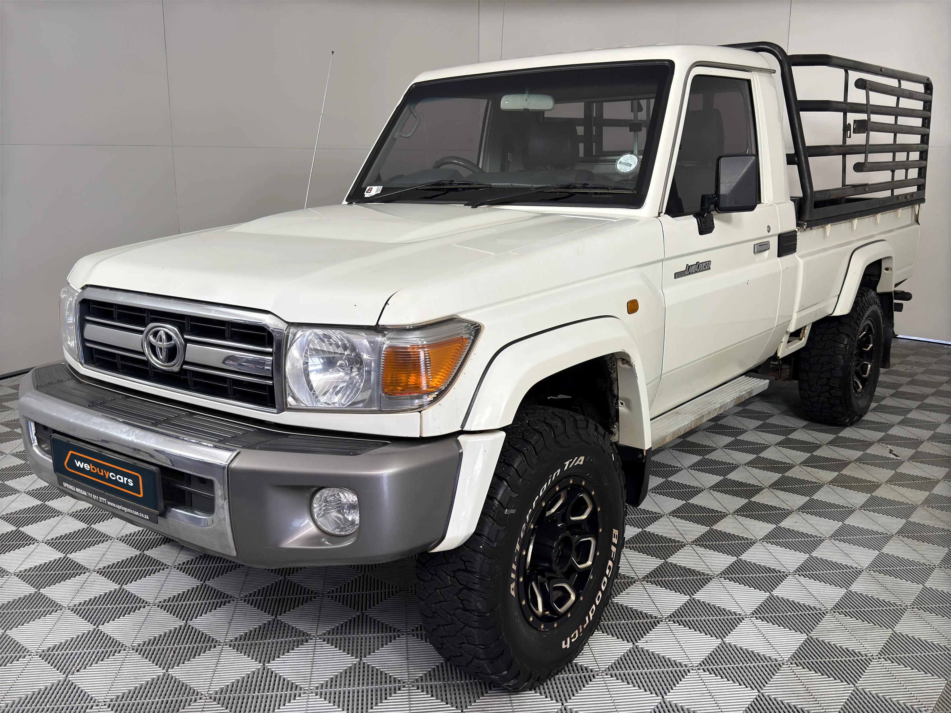 Used 2020 Toyota Land Cruiser 79 4.0 V6 single cab