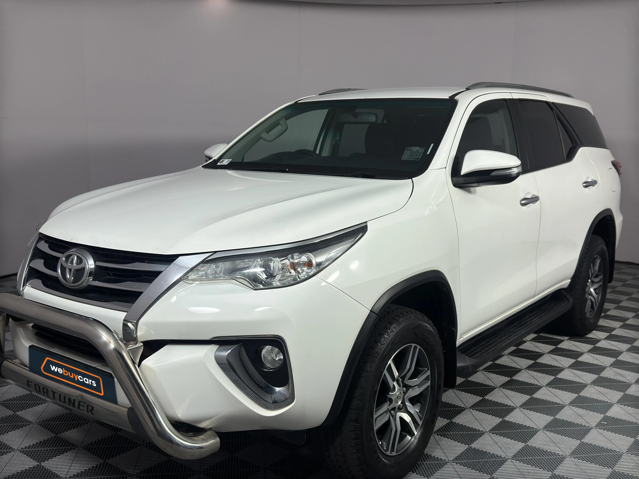 Used 2016 Toyota Fortuner 2.7 auto