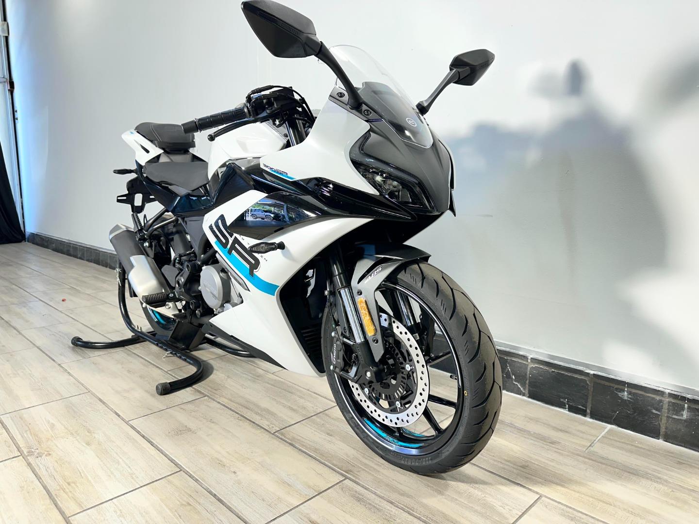 New 2026 CFMOTO 300SR