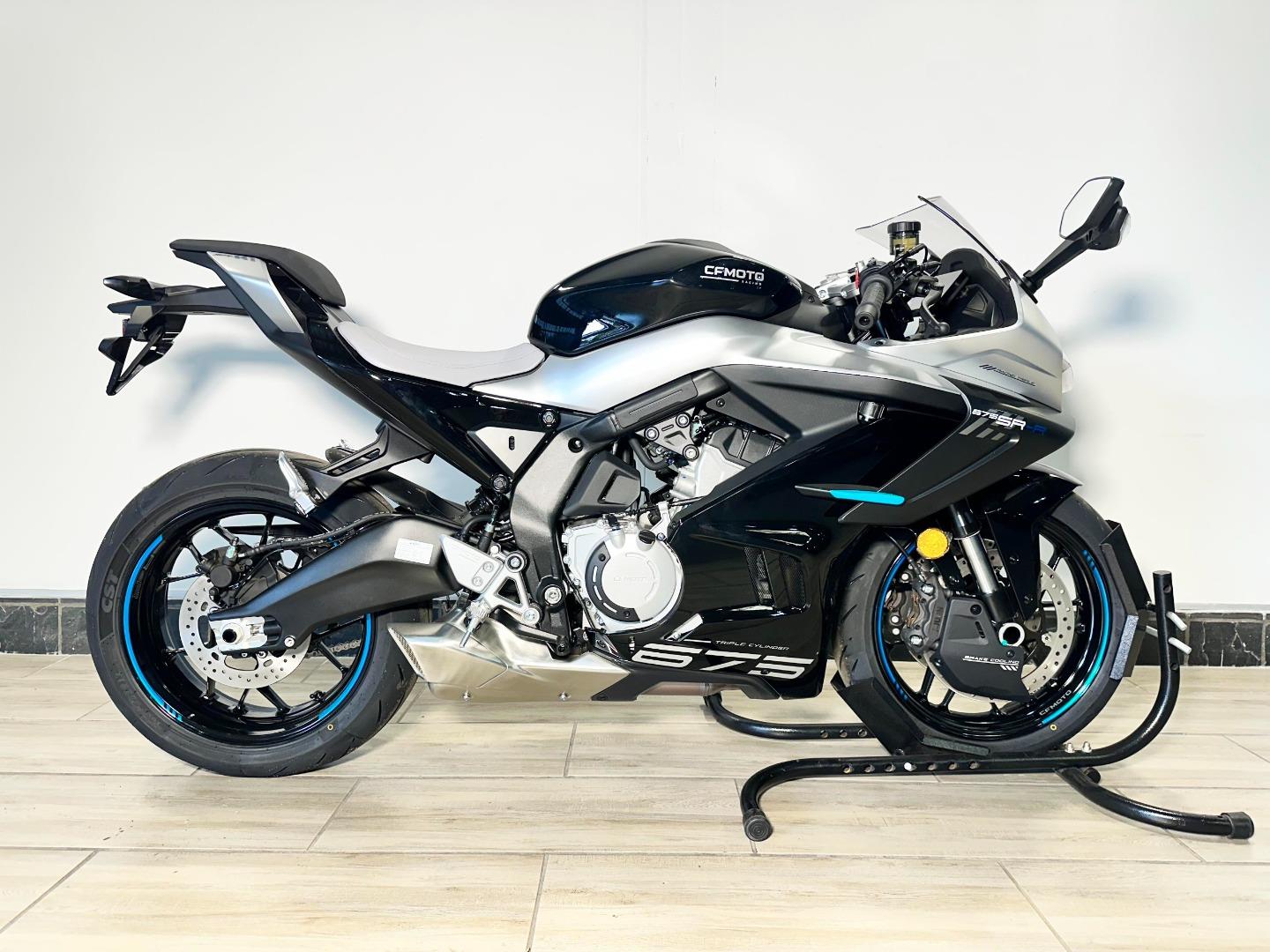 New 2026 CFMOTO 675SR R