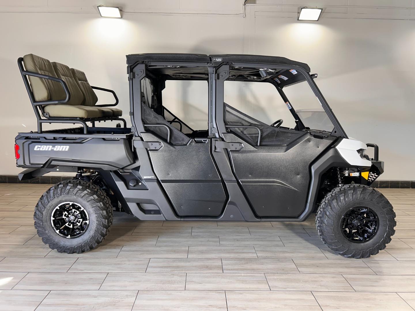 New 2026 Can-Am Traxter/Defender MAX DPS HD9 Side-by-side