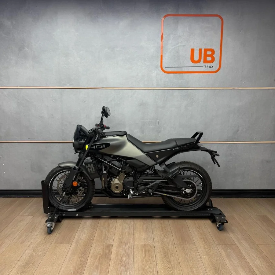 New 2025 Husqvarna SVARTPILEN 401 - UB Leisure New 2025 Husqvarna SVARTPILEN 401 - UB Leisure